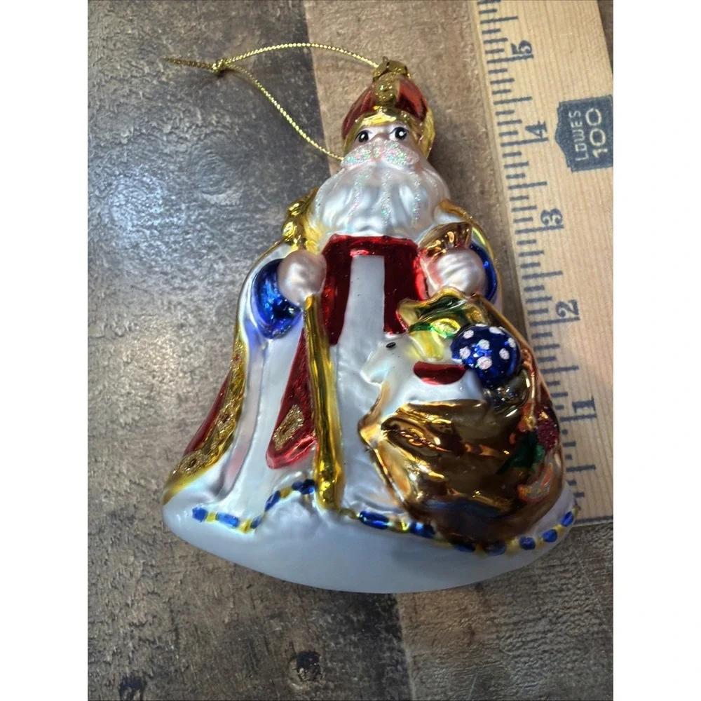 Brass Key Christmas Treasures Santas Around World Hand Blown Ornaments‎ Vtg 2000